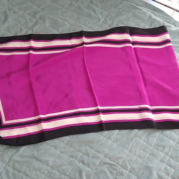 Anne Klein Scarf - Picture 3 of 6